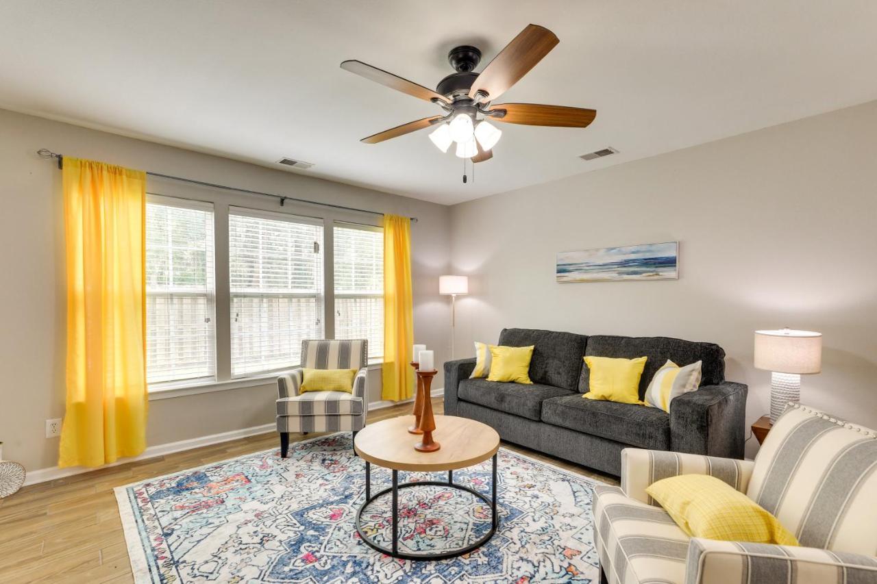 Charming North Charleston Townhome - Pets Welcome! 외부 사진