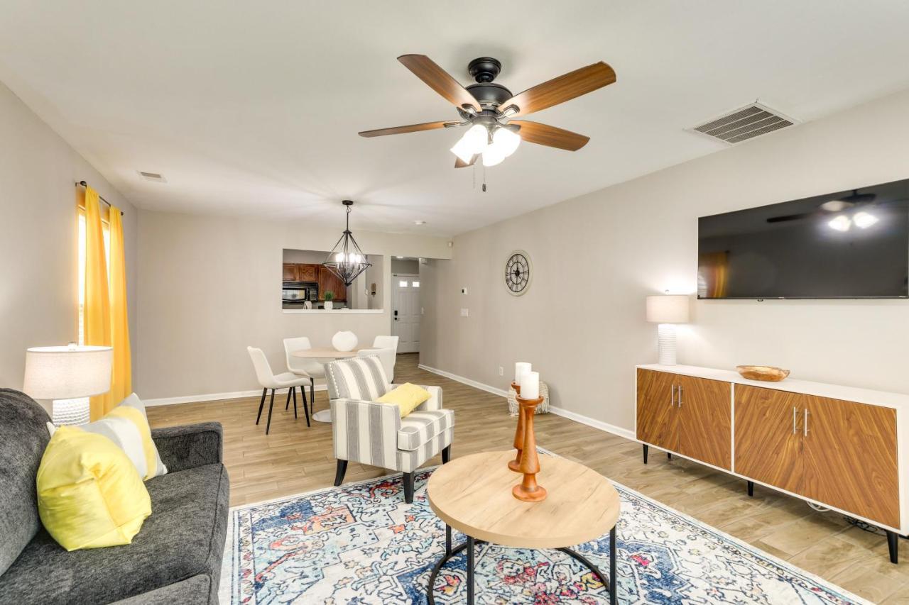 Charming North Charleston Townhome - Pets Welcome! 외부 사진