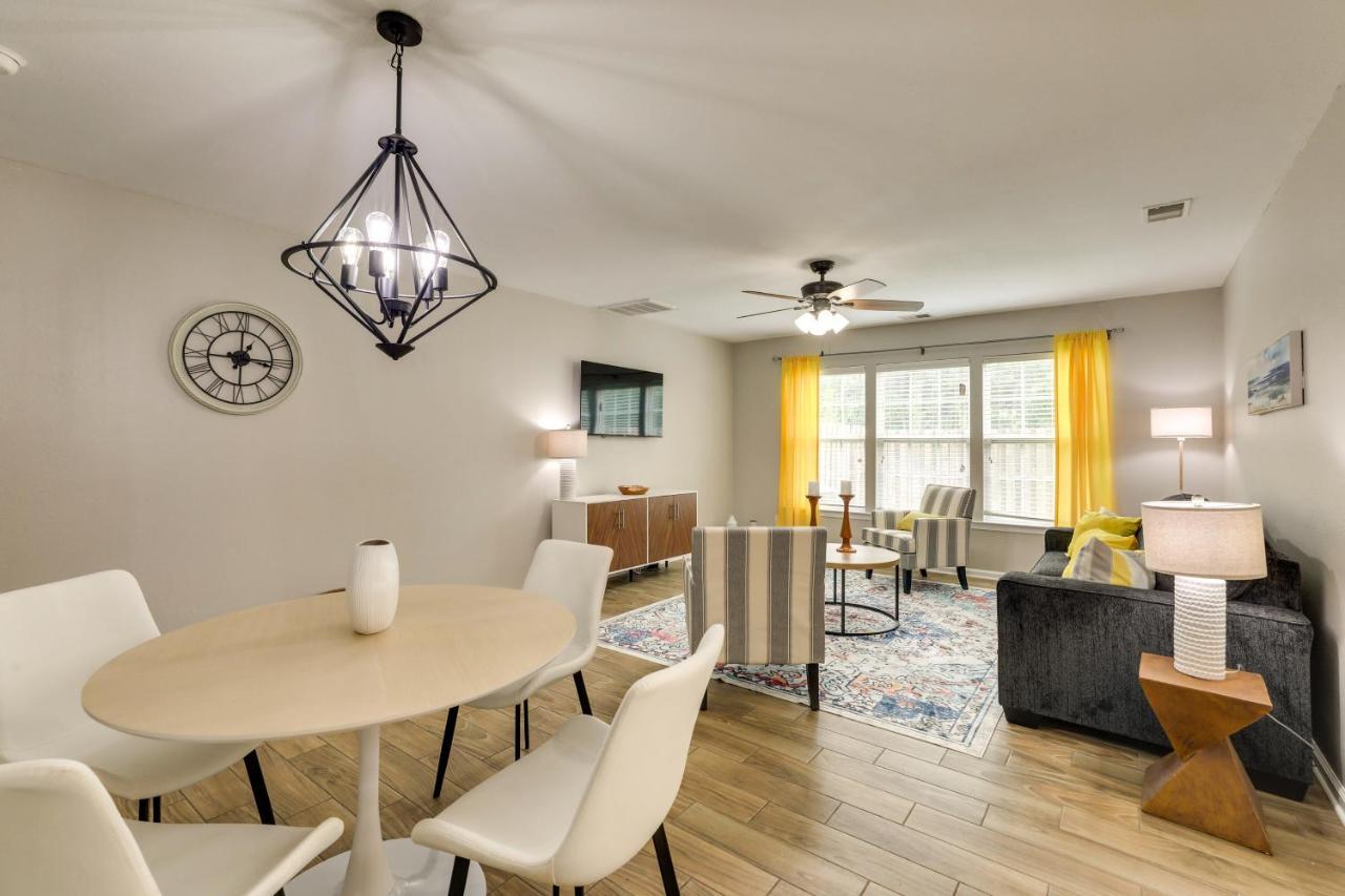 Charming North Charleston Townhome - Pets Welcome! 외부 사진