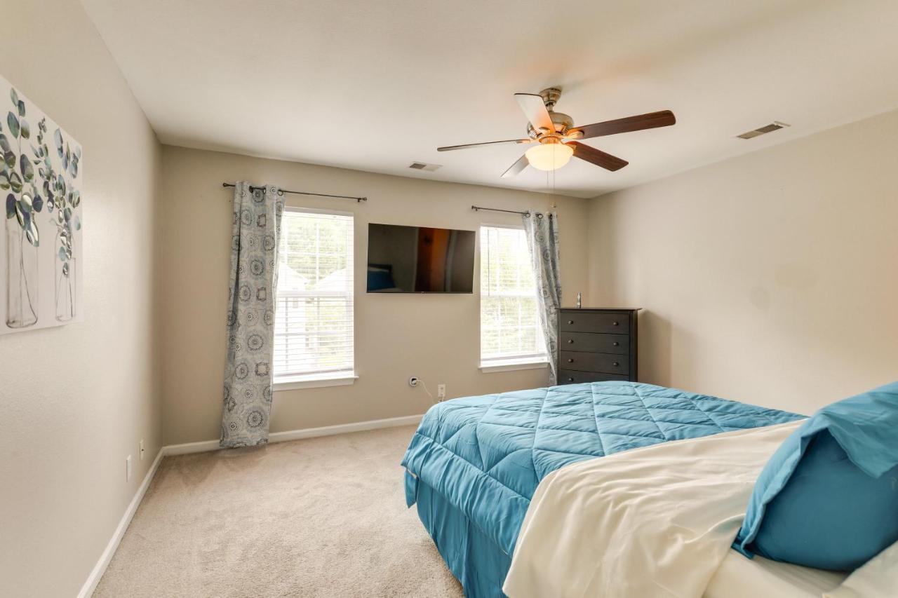 Charming North Charleston Townhome - Pets Welcome! 외부 사진