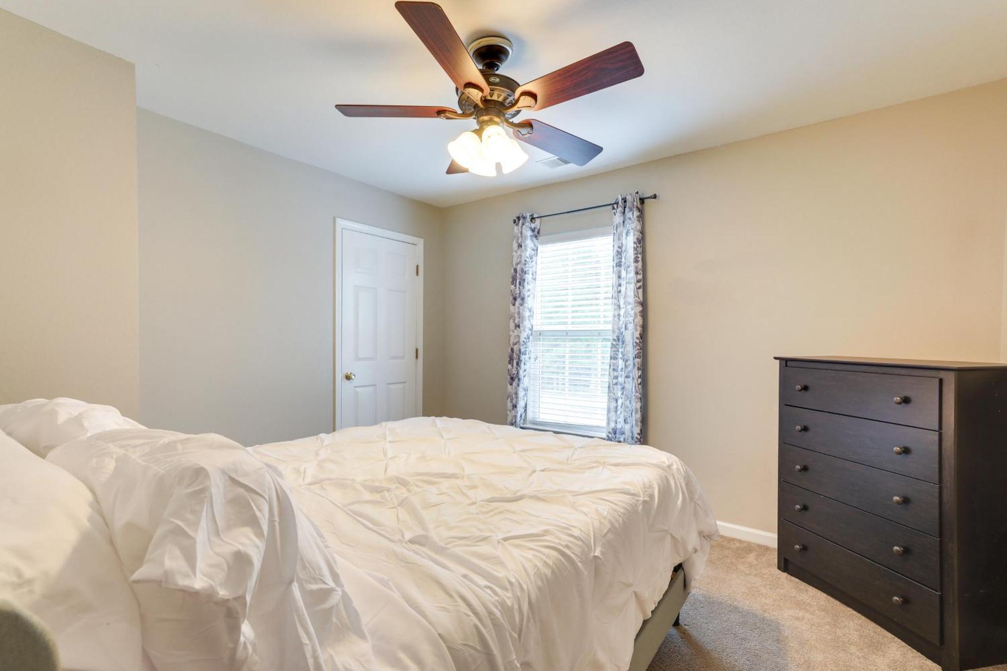 Charming North Charleston Townhome - Pets Welcome! 외부 사진