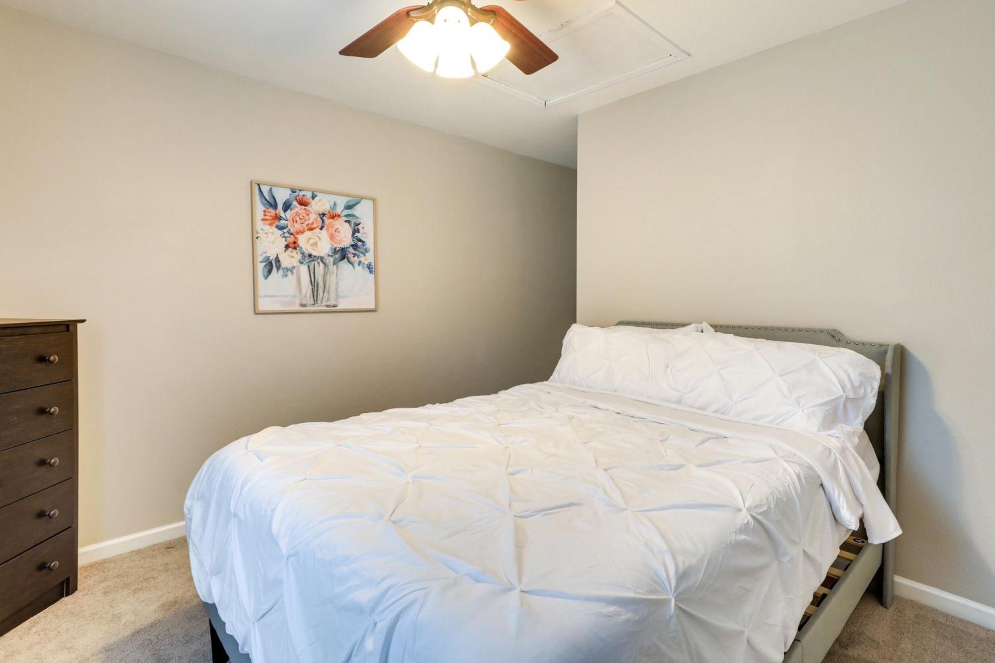Charming North Charleston Townhome - Pets Welcome! 외부 사진